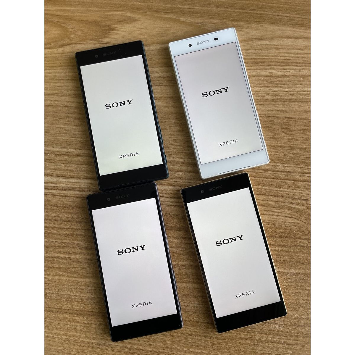 Sony Xperia Z5 Compact 823 - 32 GB - black - Unlocked - GSM - Imagem 3