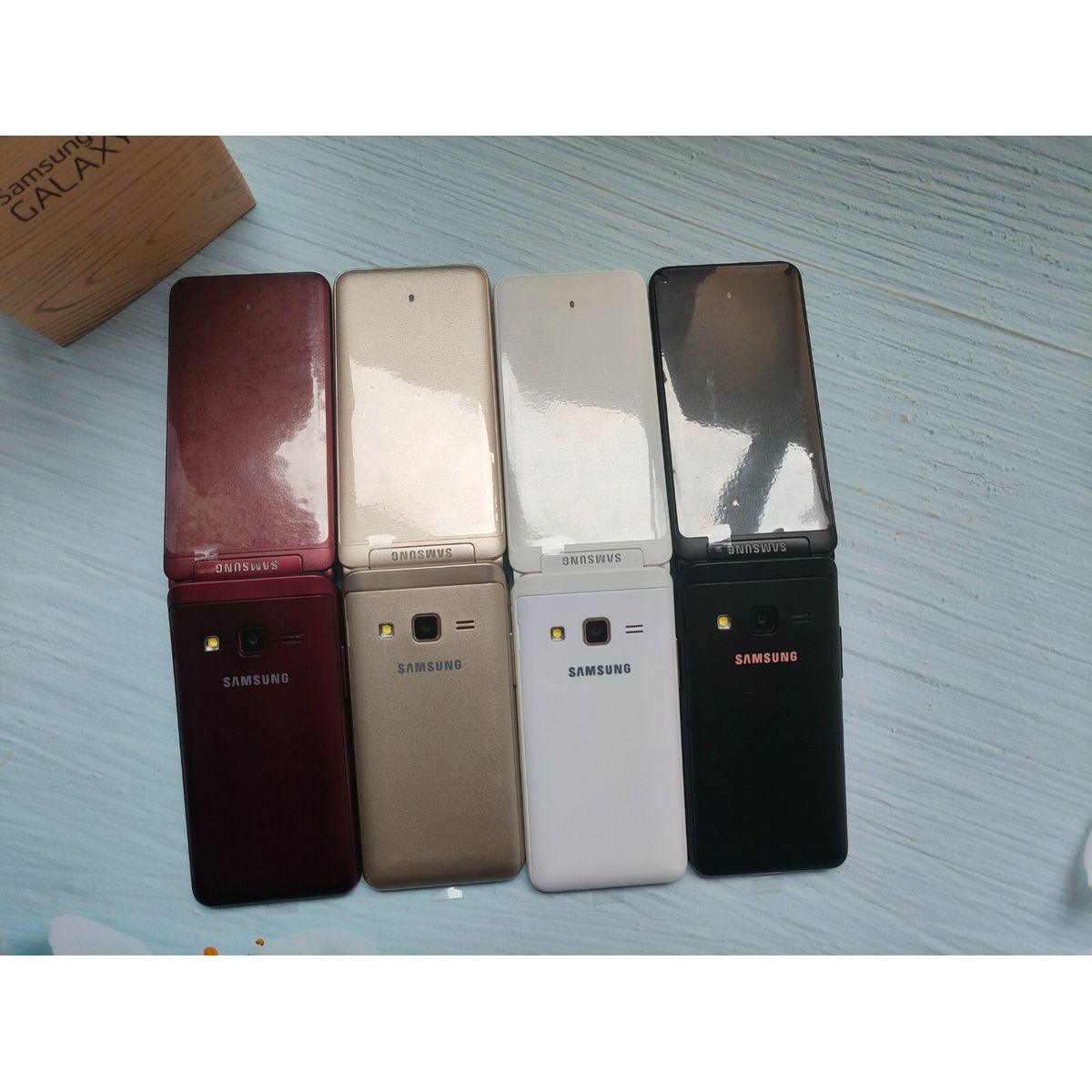 Samsung Galaxy Folder Flip 2 Factory Unlocked Smartphone - Imagem 5